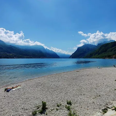 Rossi Family Oliveto Lario