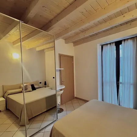 Rossi Family * Oliveto Lario