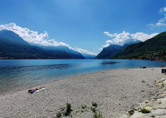 Rossi Family Oliveto Lario