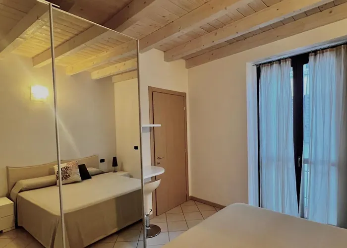 Rossi Family * Oliveto Lario